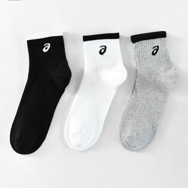 【Asics】3 pairs of free socks