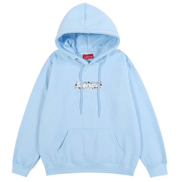 Supreme Bandana Box Logo パーカーが数量限定で登場