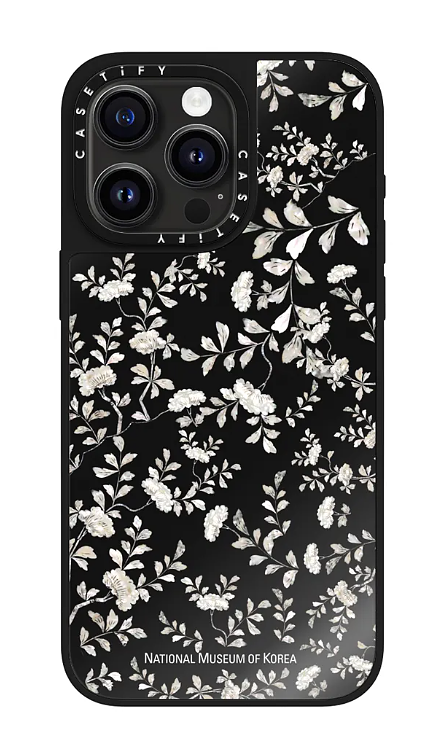 National Museum of Korea × CASETiFY NMK White/Pink Nacre Pattern case Magsafe for iPhone