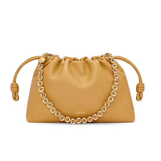 【LOEWE】雑誌掲載🔥2024新作で欲しい！！★Flamenco バッグ♡お出かけにも活躍！