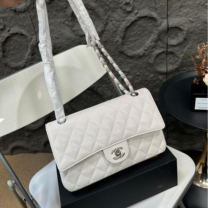 【韓国ロッテ免税店購入】Chanel シャネル 11.12 Classic Flap