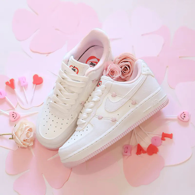 Nike Air Force 1 AF1 Low Valentine's Day 2025