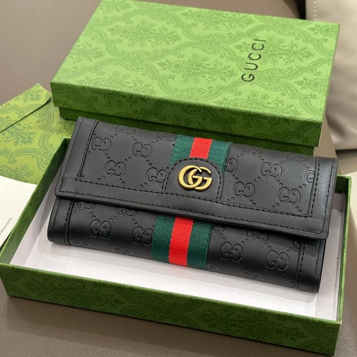 🥳To celebrate the Anniversary Celebration of TAIWAN Duty Free Shop, we will bring the best-selling wallets to customers.Brand wallets are now on sale at a special price of 12800 円 .