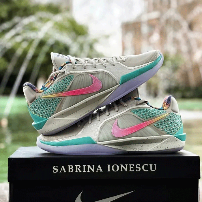 Nike Sabrina 2 EP