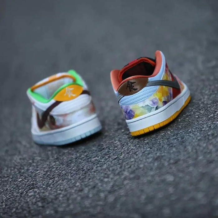 Nike SB Dunk Low Pro Qs  Street Hawker