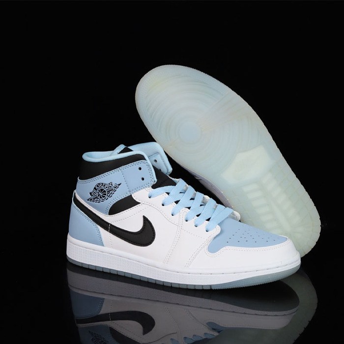 Nike x Jordan Air Jordan 1 mid