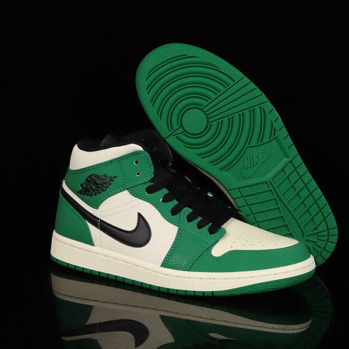 Nike x Jordan Air Jordan 1 mid