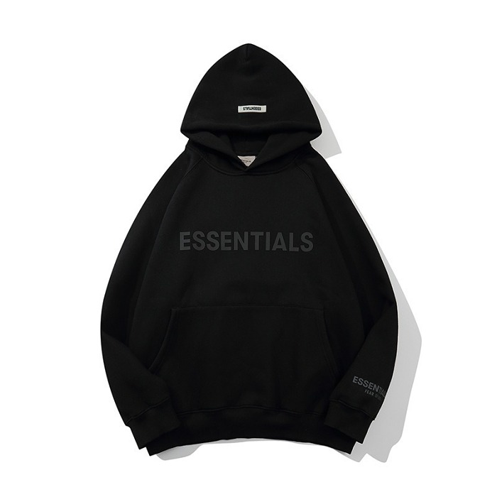 Fear of God Essentials ユニセックス スタイル 前面と背面に施された新しいフロック加工のロゴデザインは非常に質感があります。