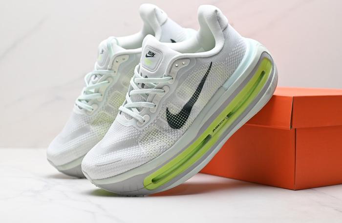 Nike VOMERO PREMIUM Low-Top Sneakers Running Shoes