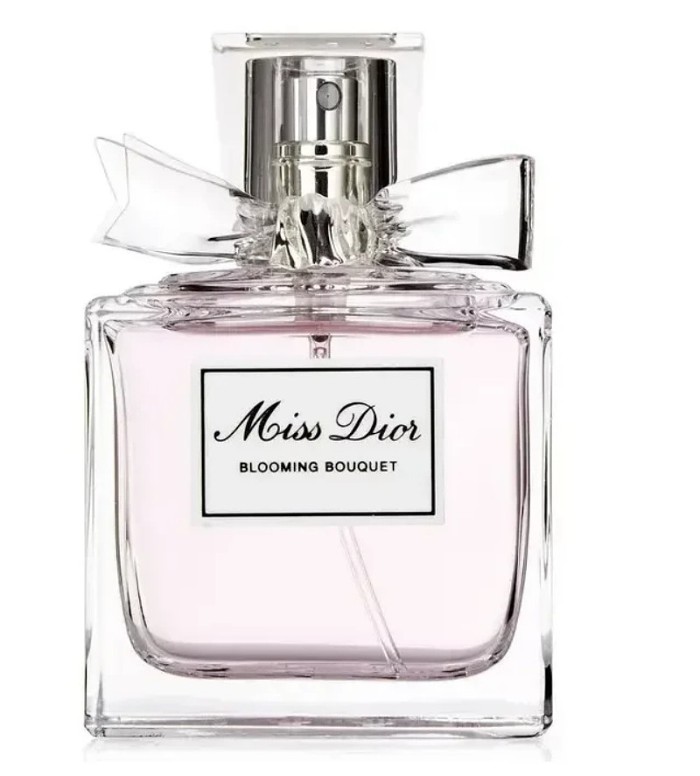Celebrate the anniversary of TAIWAN Duty Free🥳70% off our best-selling perfume collections   Original price 900 per bottle, now on sale at MOP299