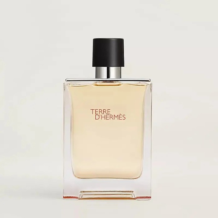 Celebrate the anniversary of TAIWAN Duty Free🥳70% off our best-selling perfume collections   Original price 900 per bottle, now on sale at MOP299