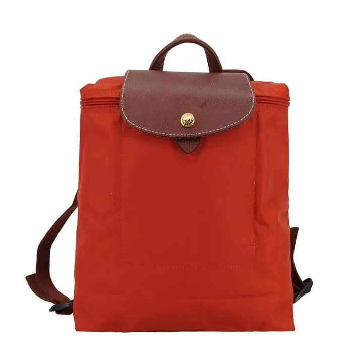 Longchamp Le Pliage Original 後背包  簡約線條和極致輕盈的材質、可折疊、並附有可調式背帶，是現代設計的完美典範