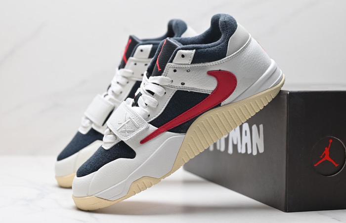 今だけ半額、待望の復活！Travis Scott x Jordan Jumpman Jack TR Sneakers