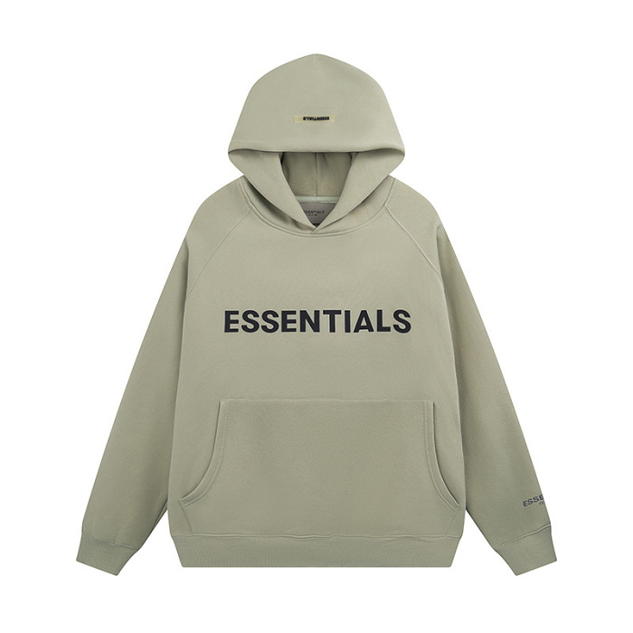 Fear of God Essentials ユニセックス スタイル 前面と背面に施された新しいフロック加工のロゴデザインは非常に質感があります。
