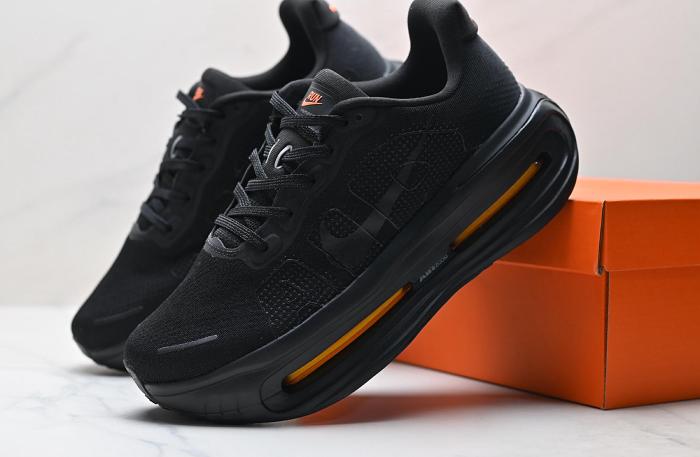 Nike VOMERO PREMIUM Low-Top Running Sneakers