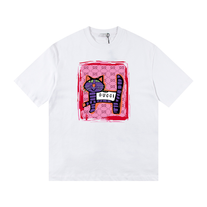 熱門品牌T-Shirt半價！限時優惠，售完為止，不再補貨。男女皆宜。