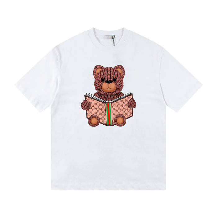 熱門品牌T-Shirt半價！限時優惠，售完為止，不再補貨。男女皆宜。