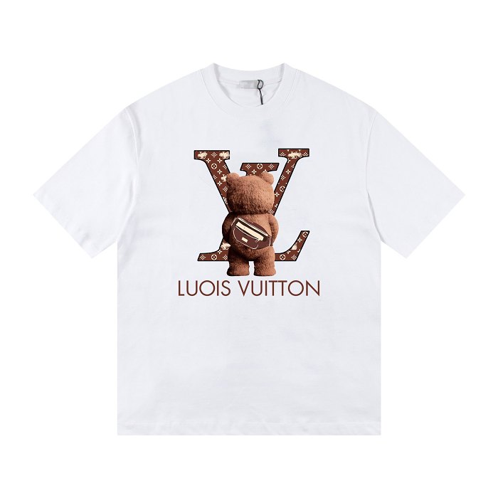 熱門品牌T-Shirt半價！限時優惠，售完為止，不再補貨。男女皆宜。