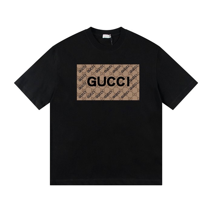 熱門品牌T-Shirt半價！限時優惠，售完為止，不再補貨。男女皆宜。