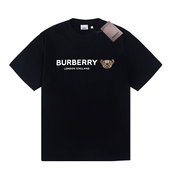 熱門品牌T-Shirt半價！限時優惠，售完為止，不再補貨。男女皆宜。