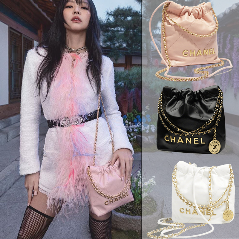 CHANEL 22 迷你手袋 亮面小牛皮与金色金属