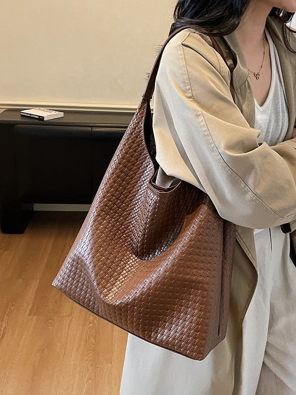 Commuting single-shoulder bag, woven tote bucket bag