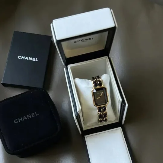 【CHANELシャネル】憧れ時計が再登場！多くの雑誌に掲載！★泉里香、桐谷美玲さん愛用のPREMIÈRE腕時計