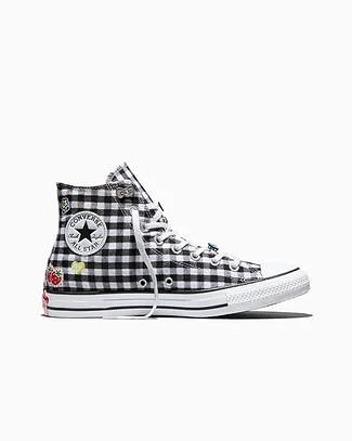 Converse × Hello Kitty AND Friends