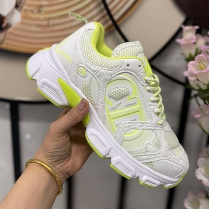 春夏新作、再入荷 | Dior Chrono Sneakers スニーカー！ファッショニスタ必携アイテム！