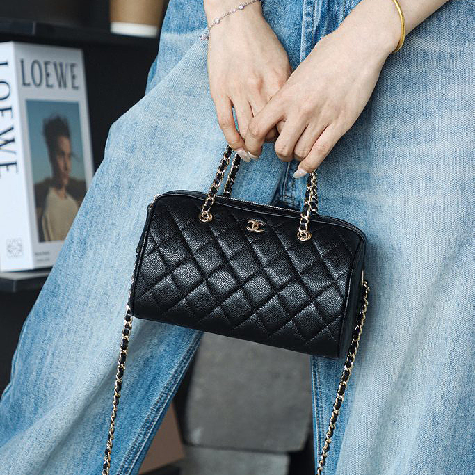 ❣️CHANEL Boston Bag
