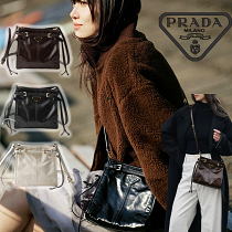 Prada Bonnie leather mini shoulder bag（ 20cm * 19.5cm）