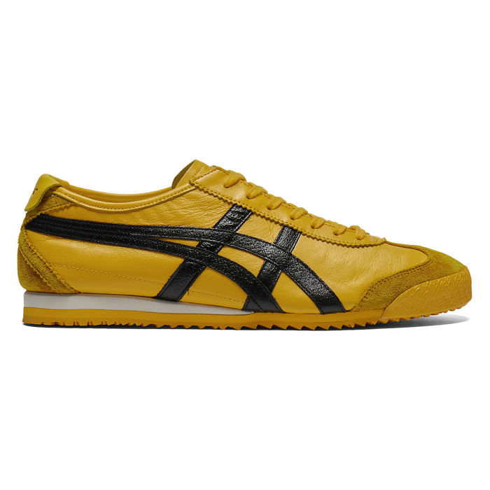 Onitsuka Tiger x VERSACE 2026年の新作モデルは、両社のコラボレーションによって誕生したもので、植物タンニンなめしの革パッチワークを用いた、軽やかで高級感のあるオニツカシューズのデザインが特徴となっている。
