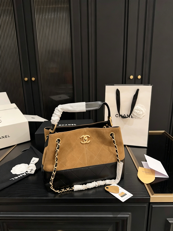 Chanel 25A Hobo Shopping Bag
