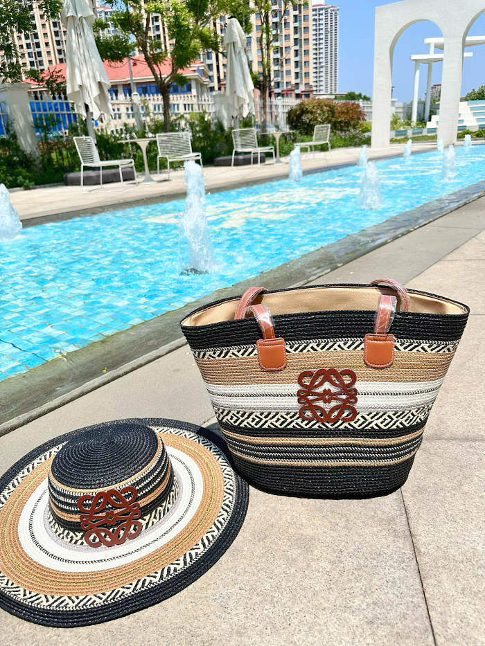 LOEWE アナグラム ラフィア調 バッグ＋ハット セット｜夏季限定リゾートコーデ