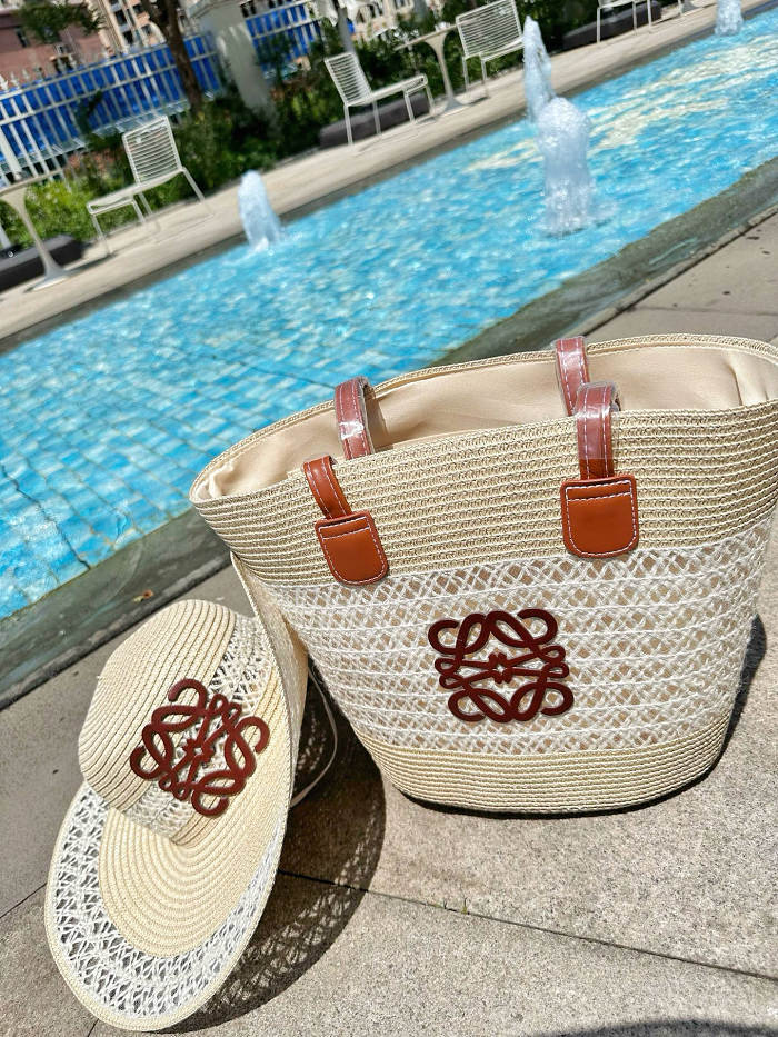 LOEWE アナグラム ラフィア調 バッグ＋ハット セット｜夏季限定リゾートコーデ