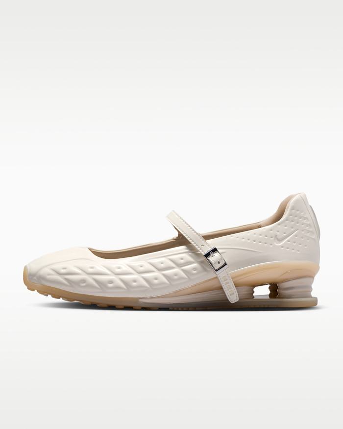 🤍話題沸騰！Nike Shox Z Calistra “Pale Ivory” 国内発売開始