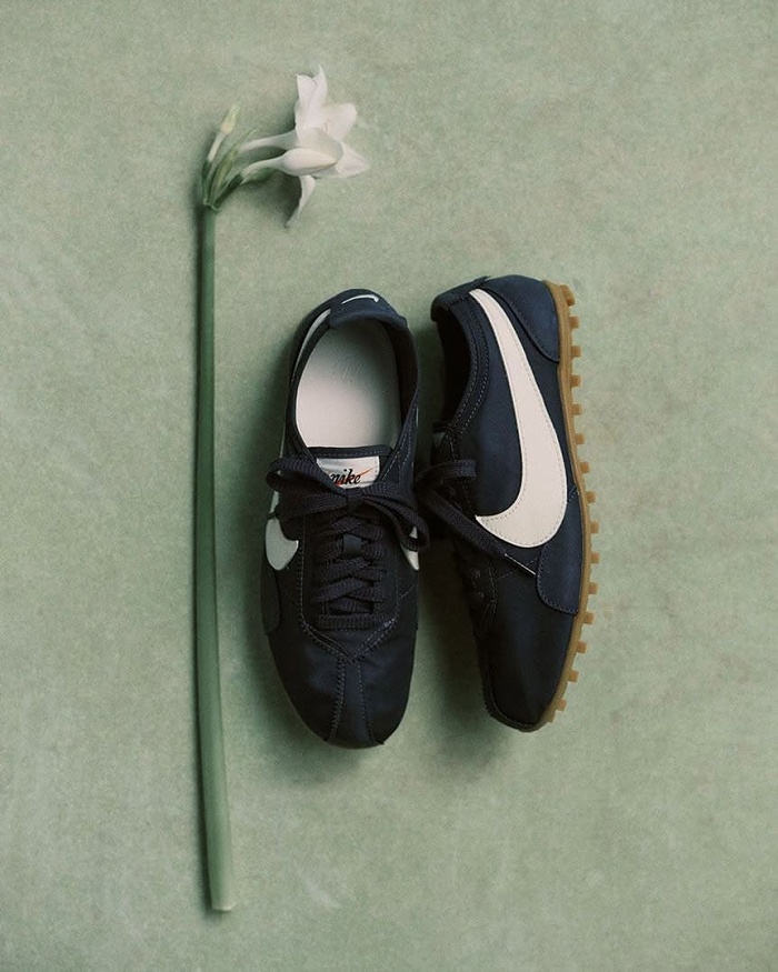 [日本店舖別注] Nike x emmi MOON SHOE