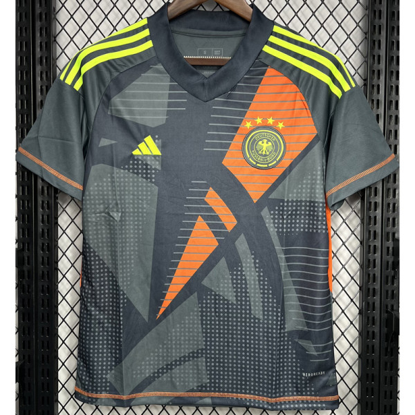 24-25 Germany Black GoalKeeper Fans Soccer Jersey (背后黑色)