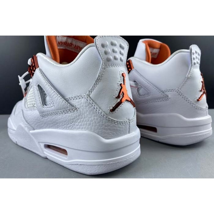 Air Jordan 4 “Orange Metallic” CT8527-114