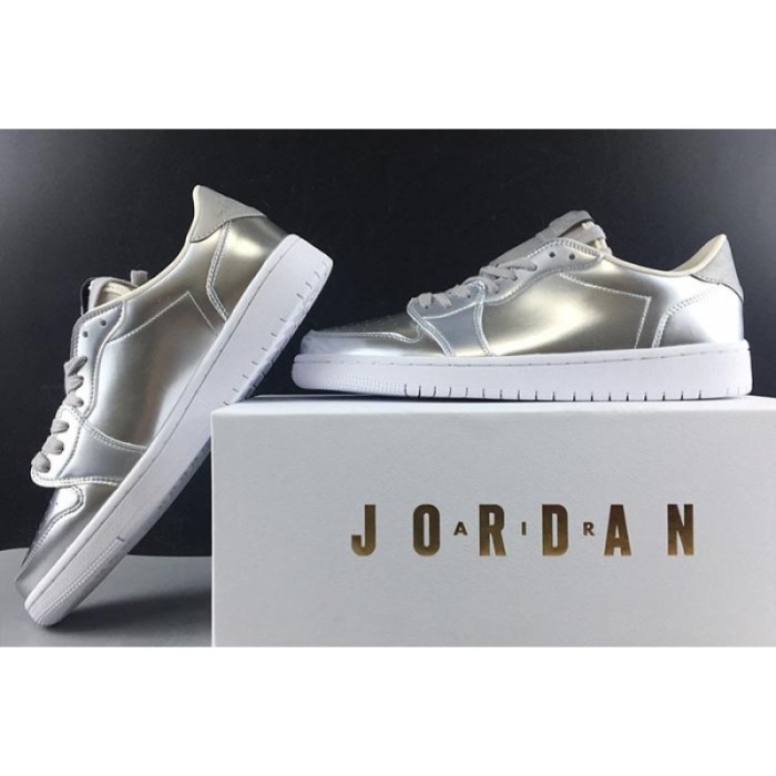 Air Jordan 1 Low OG Pinnacle 852549-003
