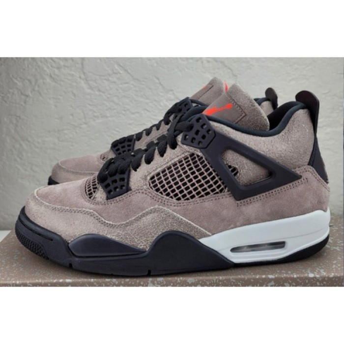 AIR JORDAN 4 TAUPE HAZE