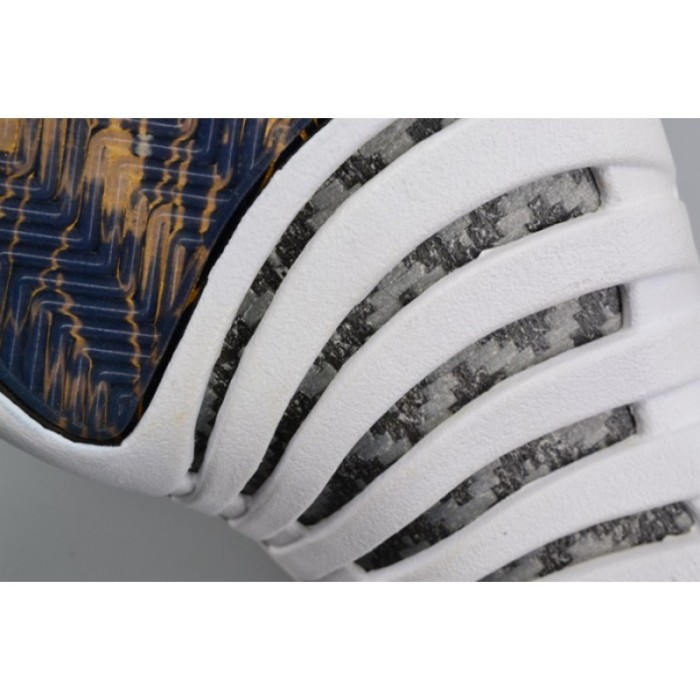 AIR JORDAN 12 RETRO  WINGS  black/ metallic gold-white mens 848692-033