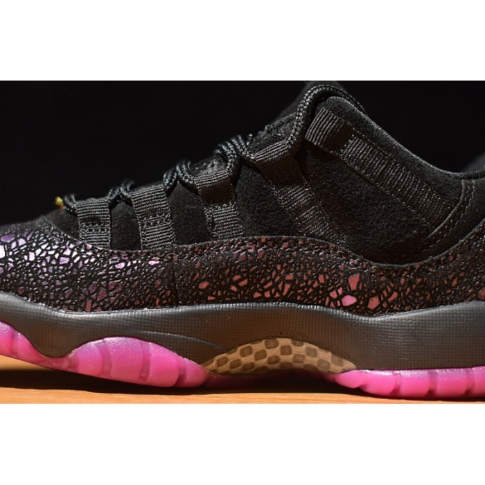 AIR JORDAN 11 RTR L THINK 16  ROOK TO QUEEN  black AR5149-005