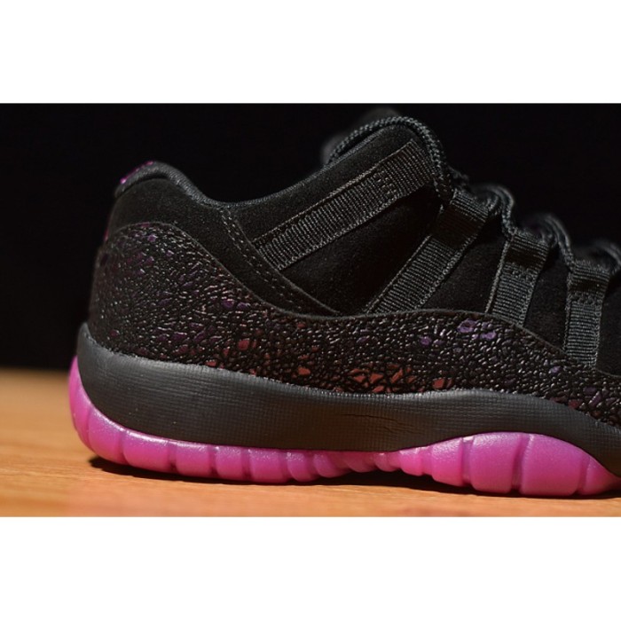 AIR JORDAN 11 RTR L THINK 16  ROOK TO QUEEN  black AR5149-005