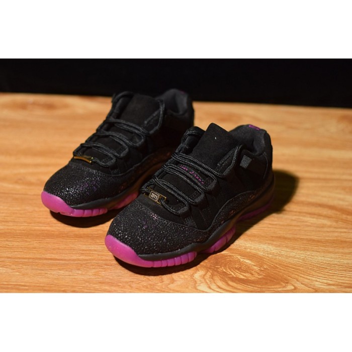 AIR JORDAN 11 RTR L THINK 16  ROOK TO QUEEN  black AR5149-005