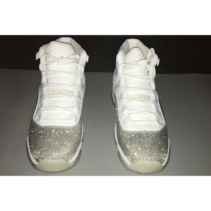 AIR JORDAN 11 RETRO WHITE METALLIC SILVER - AR0715-100