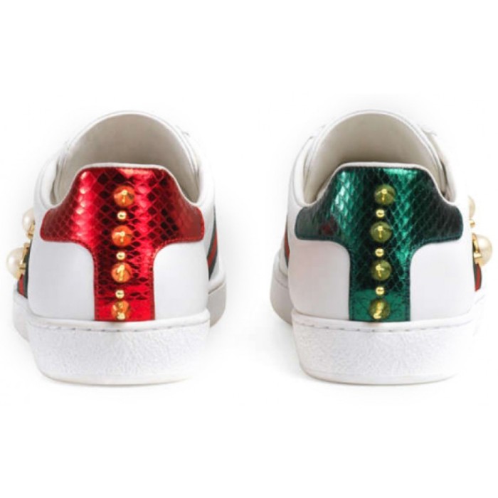 (Women) Gucci Ace embroidered sneaker