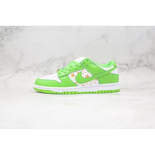Supreme x Nike SB Dunk Low  Meam Gteen