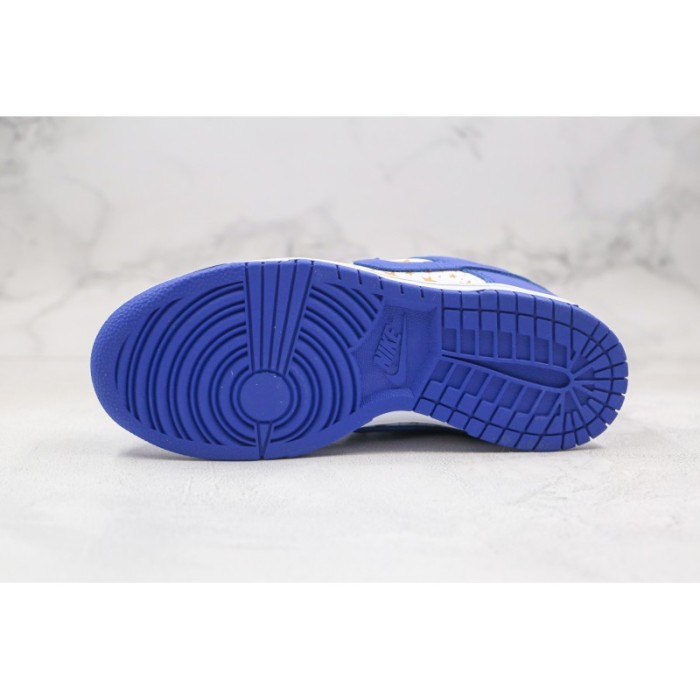 Supreme x Nike SB Dunk Low  Hyper Royal