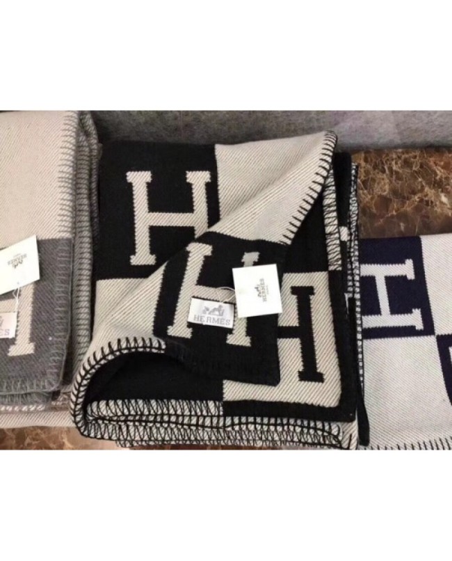 Hermes Avalon Blanket In Black Wool and Cashmere